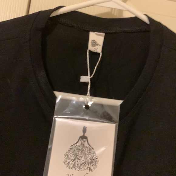 Black Mesh floral appliqué sleeve -Long sleeved crew neck Tshirt- Size M-NWT - Picture 5 of 6